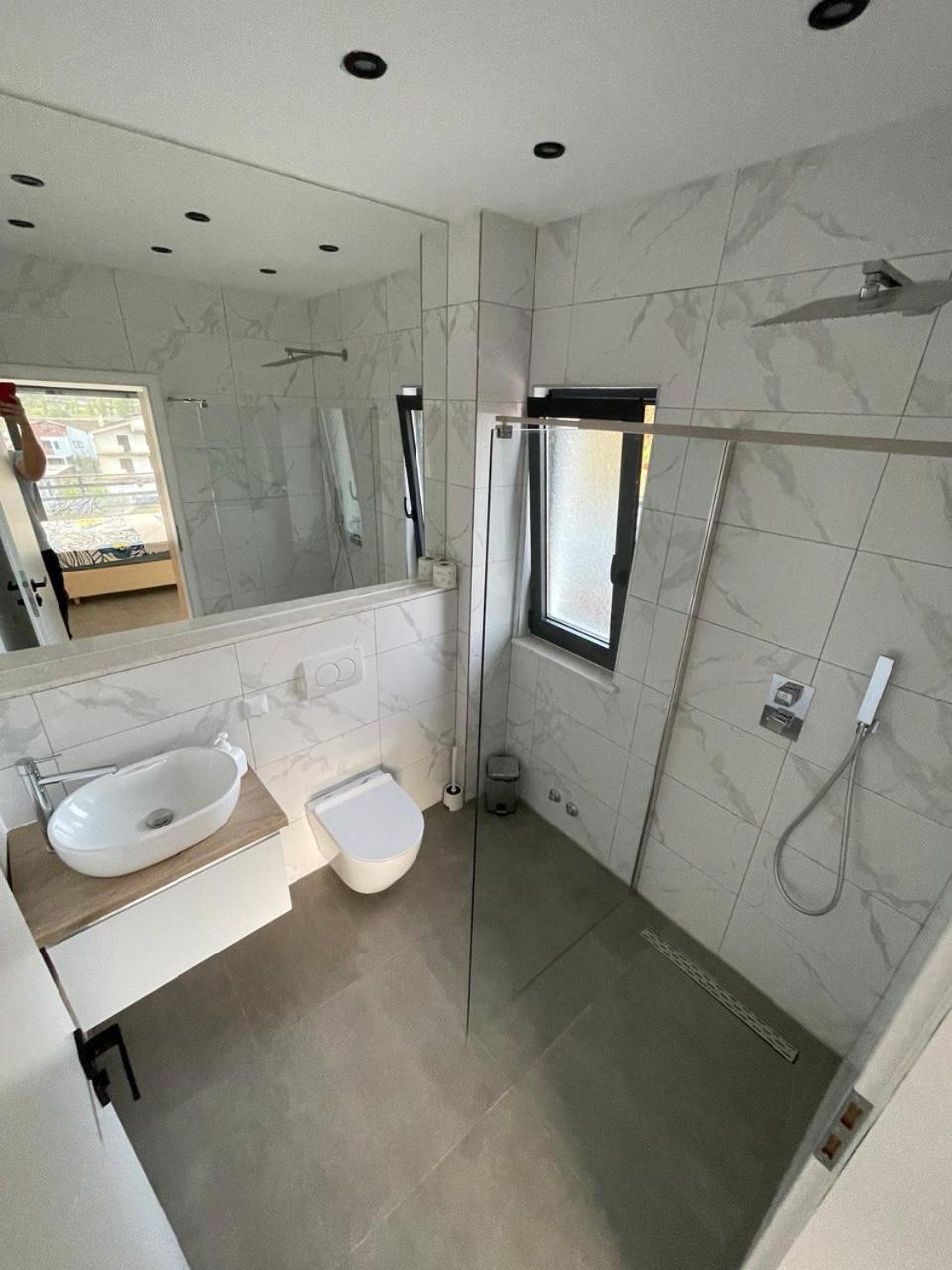 Hela Residence Bashkia e Orikumit Exteriör bild